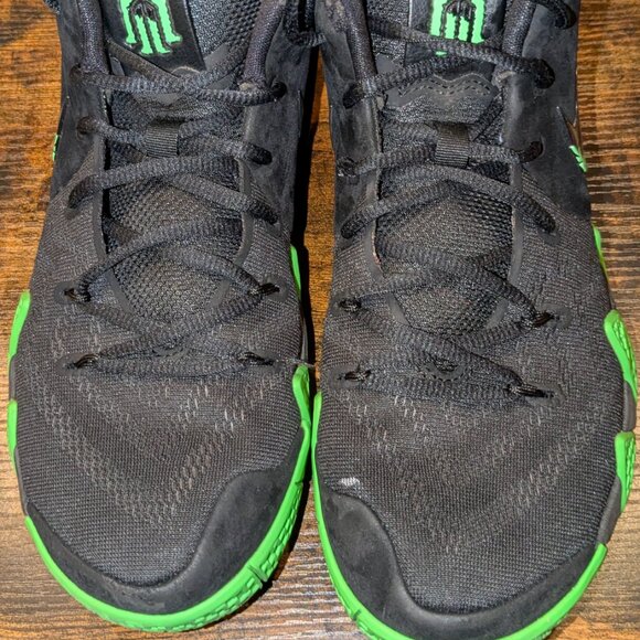 Nike Kyrie 4 Halloween - Picture 3 of 3